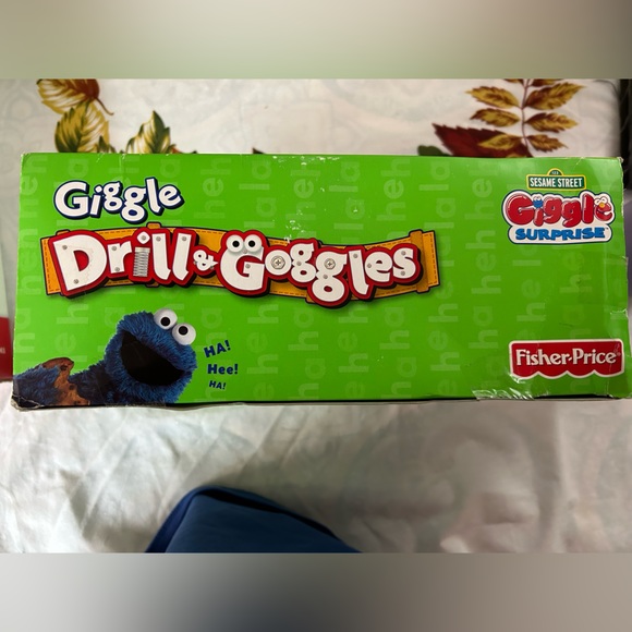 Sesame Street, giggle, surprise, drill, and goggle set - Picture 5 of 6